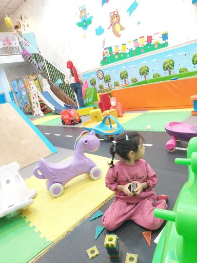 عکس مرکز بازی کودکان هپی تایم