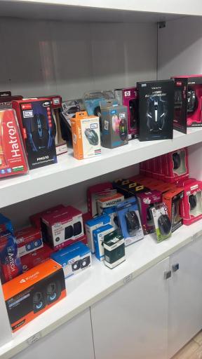 عکس فروشگاه قطعات الکترونیک