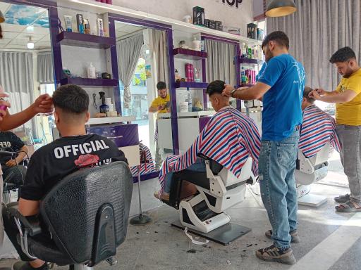 عکس آرایشگاه اکبر