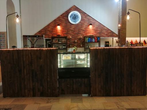 عکس کافه ققنوس