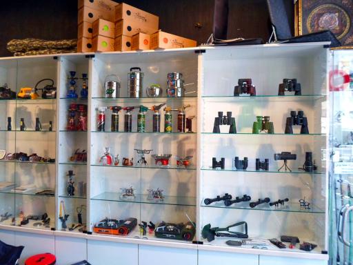 عکس فروشگاه بیست کمپ