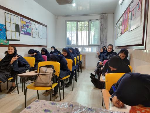 عکس دبیرستان دخترانه نگارستان اندیشه