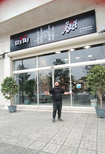 پیتزا ساندویچ آسمان شهر