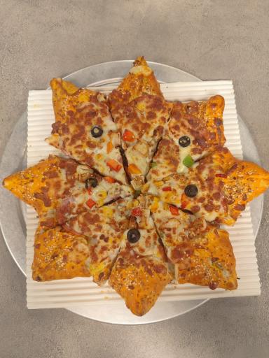 پیتزا ساندویچ آسمان شهر