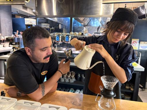 عکس کافه رستوران ۵۲ هرتز 