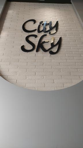 عکس پیتزا ساندویچ آسمان شهر