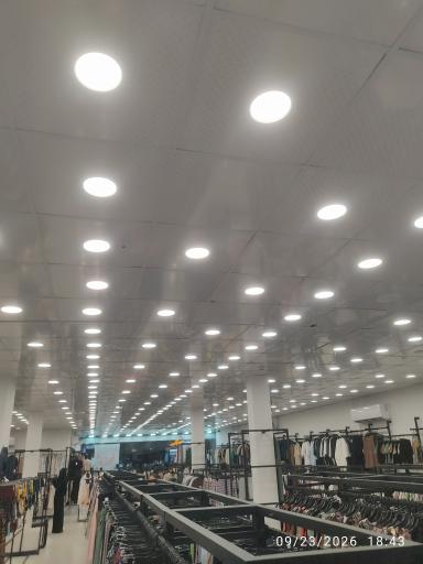 عکس فروشگاه لباس چیلک 