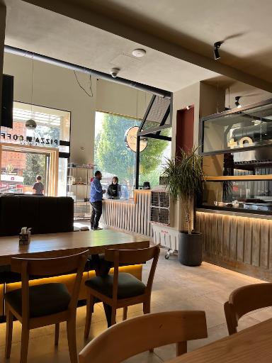 عکس کافه رستوران ۵۲ هرتز 