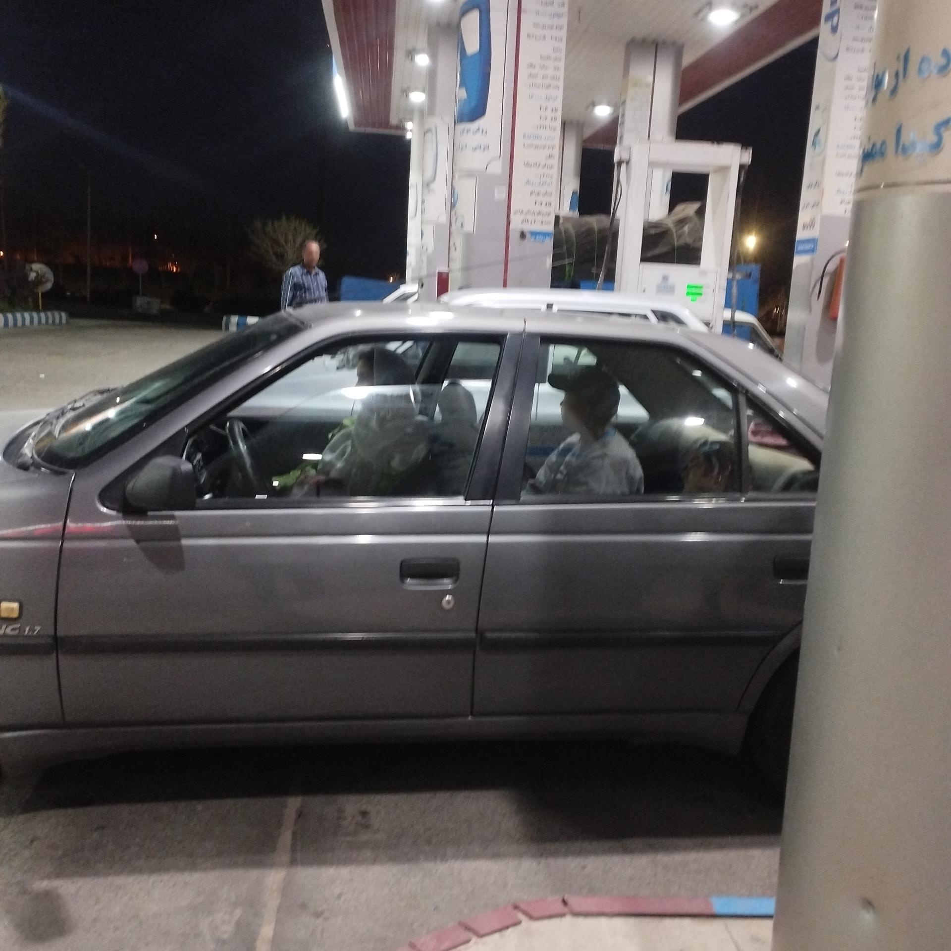 عکس پمپ بنزین و گاز CNG ائل گلی