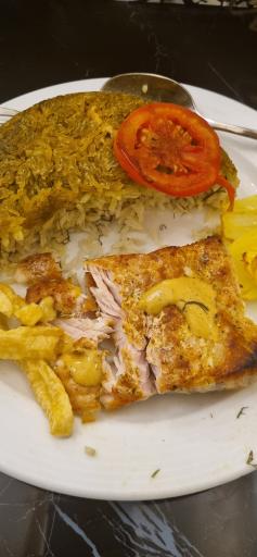 عکس رستوران دریایی ماهی خوب