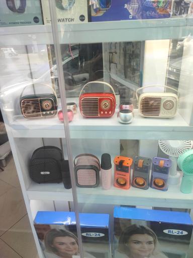 موبایل پوریا تعمیرات و جانبی