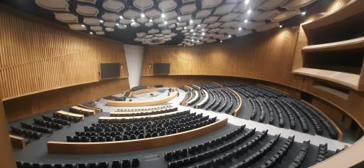 مرکز همایش های بین المللی اصفهان