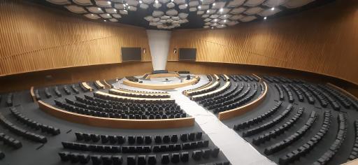 مرکز همایش های بین المللی اصفهان