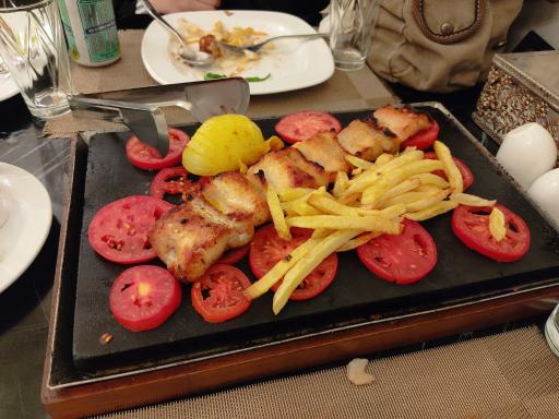 عکس رستوران دریایی ماهی خوب