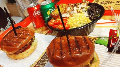 عکس کافه فست فود مستر نانی