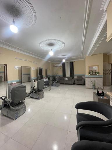 عکس آرایشگاه رد رژ بیوتی