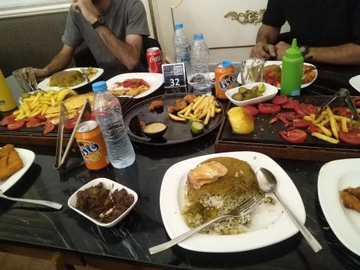 عکس رستوران دریایی ماهی خوب