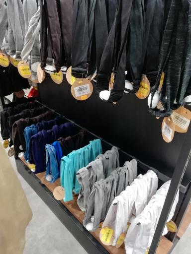 عکس فروشگاه لباس سله بن