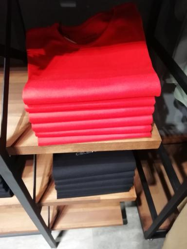 عکس فروشگاه لباس سله بن