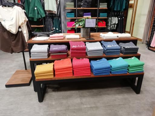 عکس فروشگاه لباس سله بن