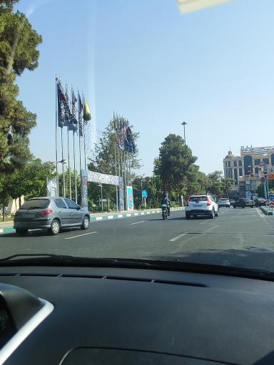 عکس میدان هفت حوض 