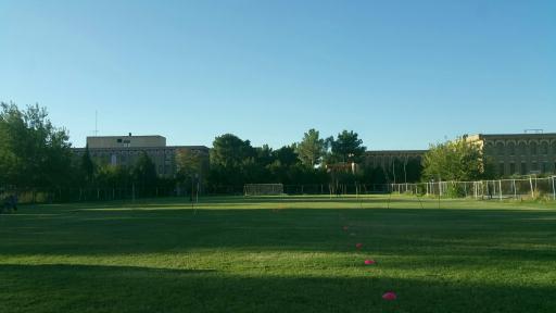 عکس زمین چمن دانشگاه فرهنگیان