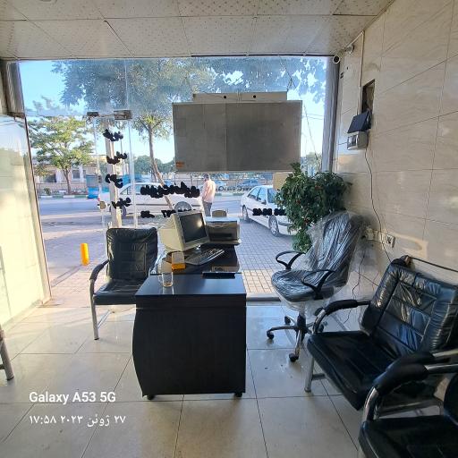 عکس مشاور املاک صابری