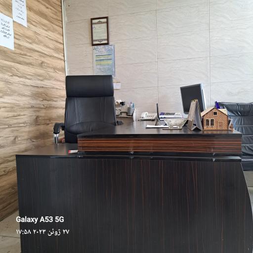 عکس مشاور املاک صابری