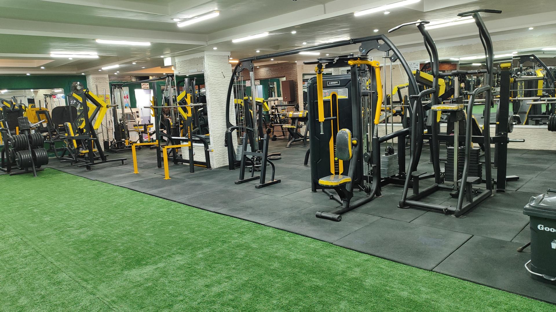 عکس باشگاه بدنسازی رویان پلاس