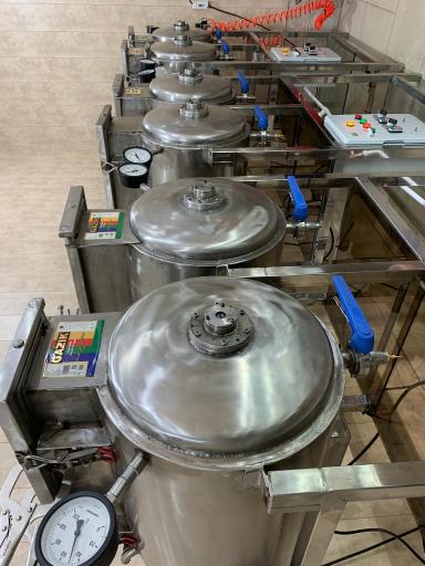 عکس کره بادام زمینی گزیک