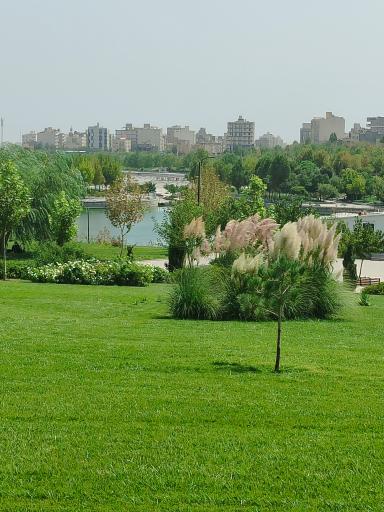 عکس دریاچه مصنوعی بوستان چهل بازه