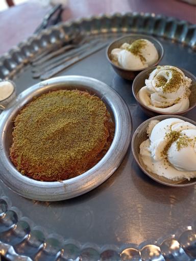 عکس کافه لاله زار