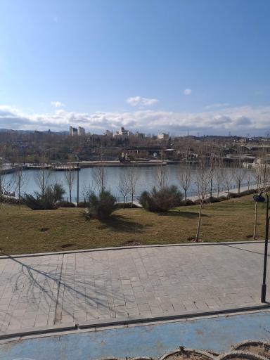 عکس دریاچه مصنوعی بوستان چهل بازه