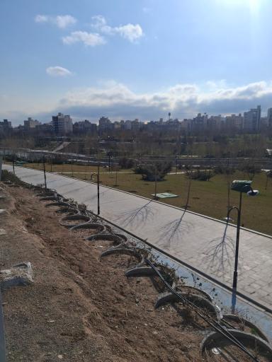 عکس دریاچه مصنوعی بوستان چهل بازه