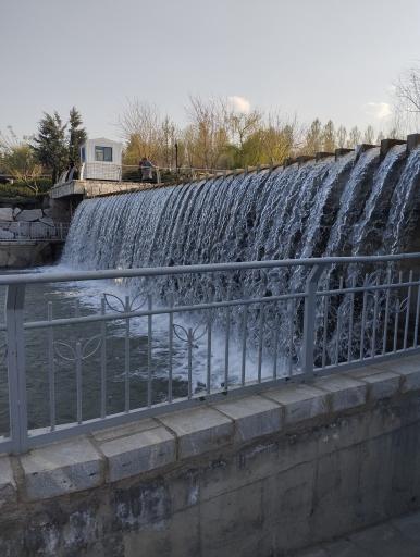 عکس دریاچه مصنوعی بوستان چهل بازه