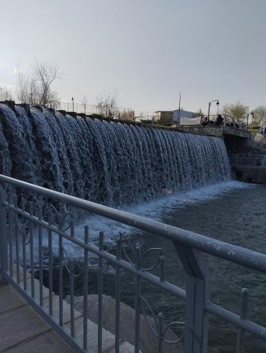 عکس دریاچه مصنوعی بوستان چهل بازه