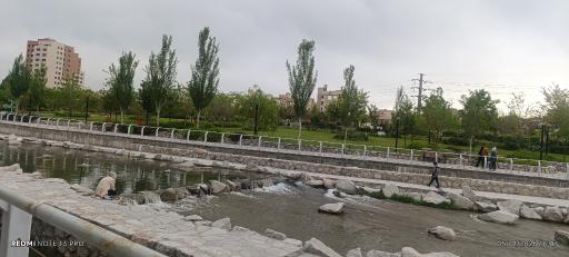 عکس دریاچه مصنوعی بوستان چهل بازه