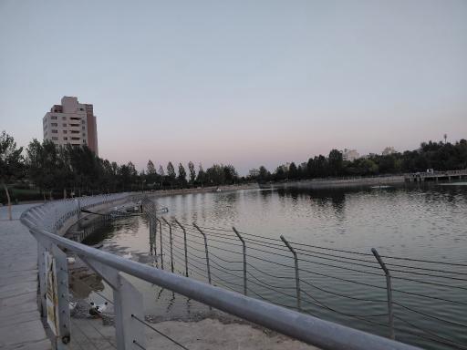 عکس دریاچه مصنوعی بوستان چهل بازه