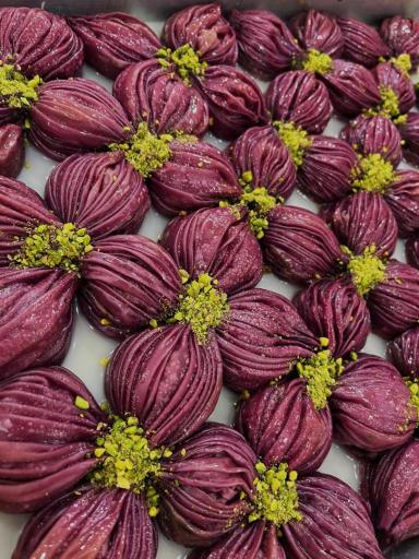 عکس باقلوا فروشی امید