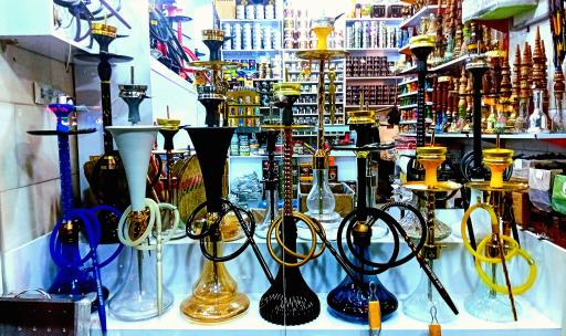 عکس صنایع دستی و قلیان فروشی طاها