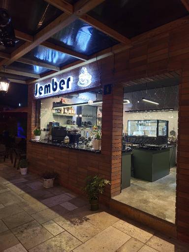 عکس فودکورت ساتراپ