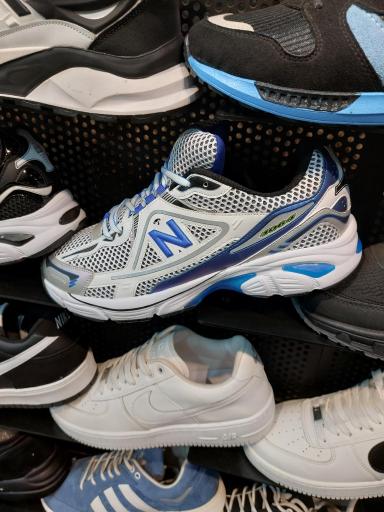 عکس کتونی سیشل