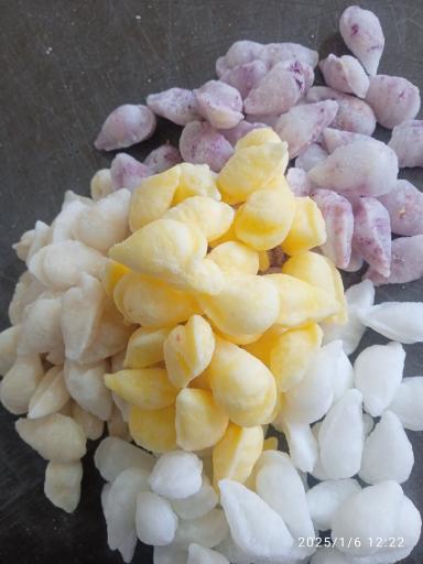 عکس شیرینی مخصوص چای آبنبات ریزی حسینی