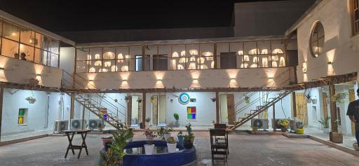 عکس کافه کبابی عمارت