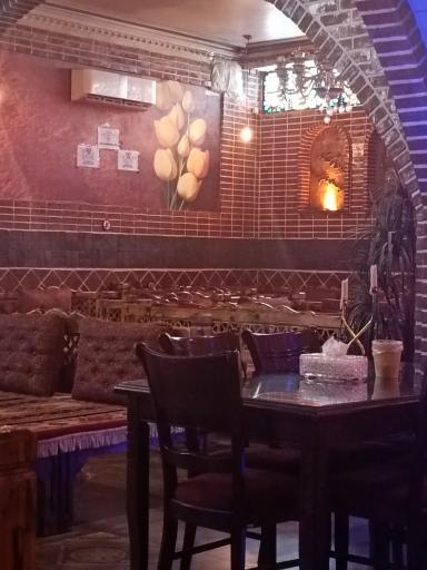 عکس سفره خانه سنتی امین