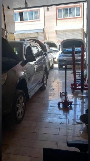 عکس کلینیک تعمیرگاه خودروهای چینی اتو لنسر