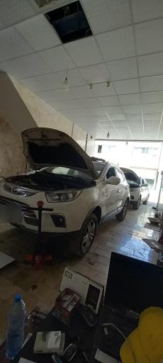 عکس کلینیک تعمیرگاه خودروهای چینی اتو لنسر
