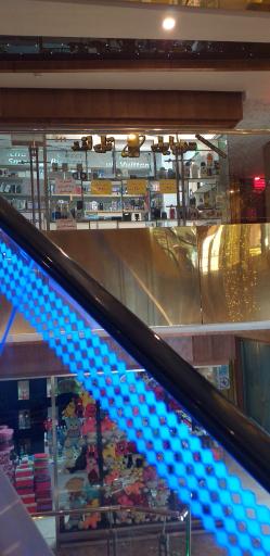 عکس مجتمع تجاری مدلند