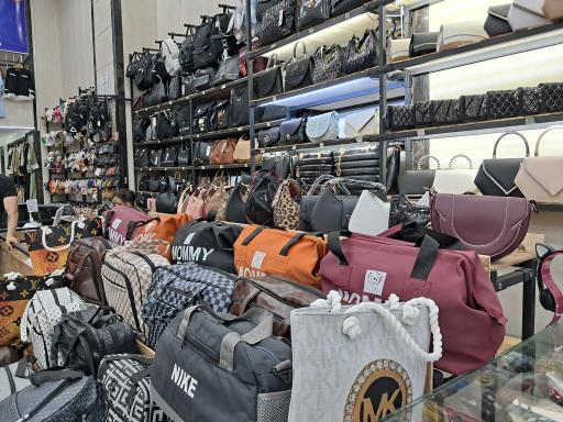 عکس فروشگاه بزرگ ایران