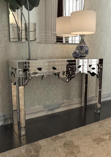 عکس سرزمین آینه